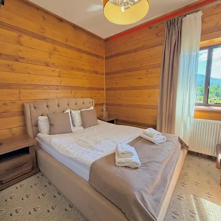 Inn & Nesh Tatariv