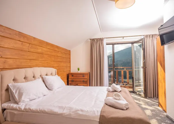 Estalagem & Nesh *