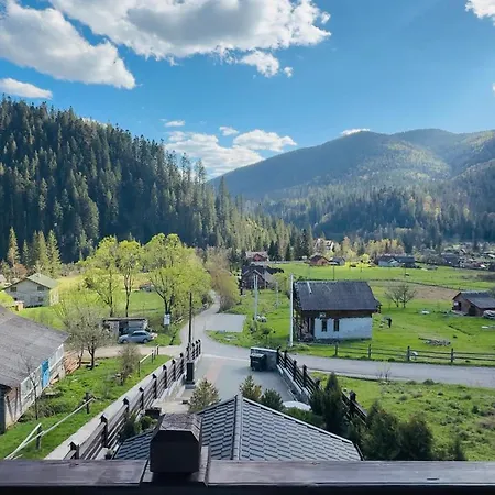 & Nesh Estalagem Tatariv